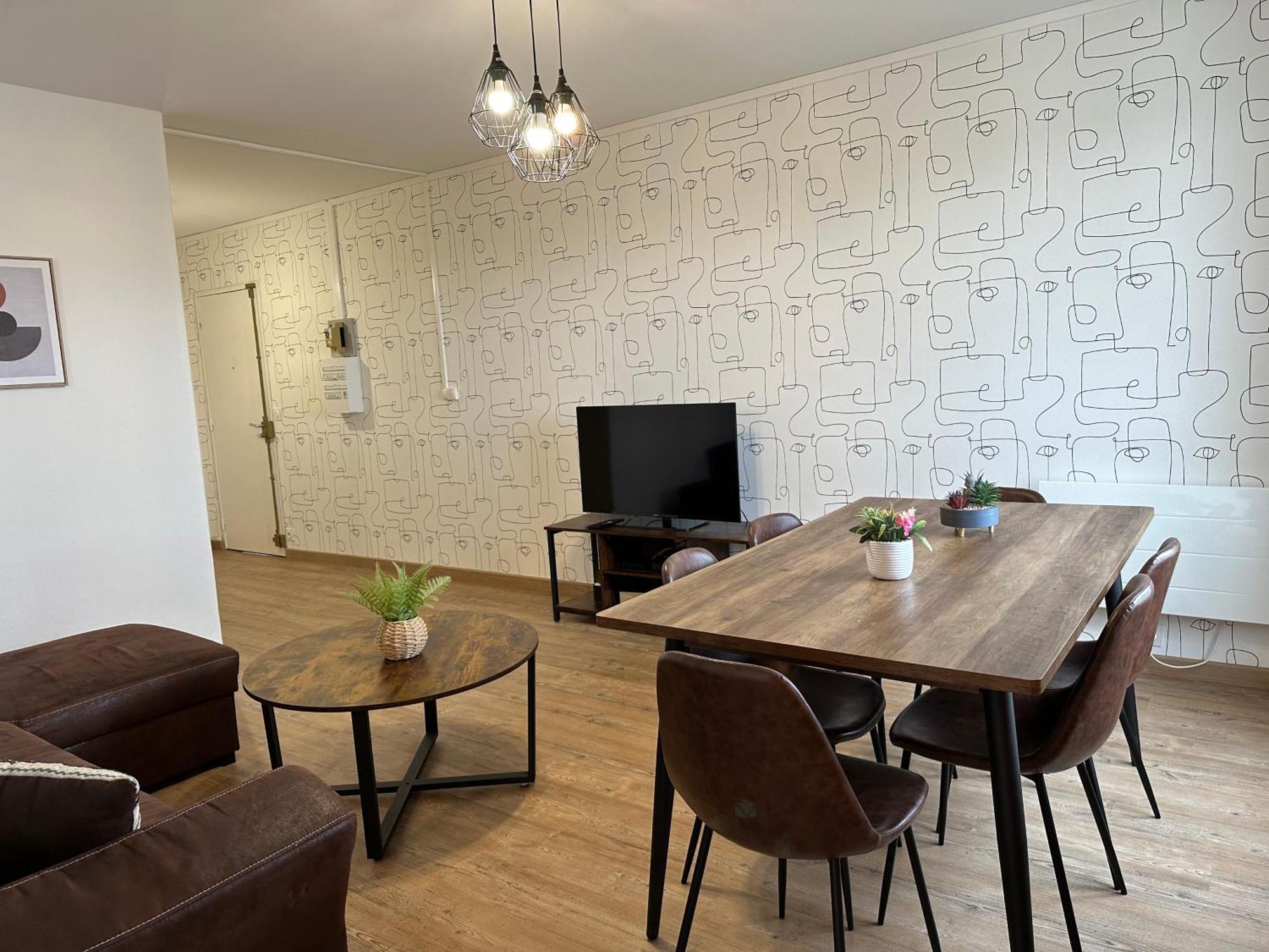 Le Grand Parc 13 - 2 Chambres - Wifi - Parking Châteauroux Dış mekan fotoğraf
