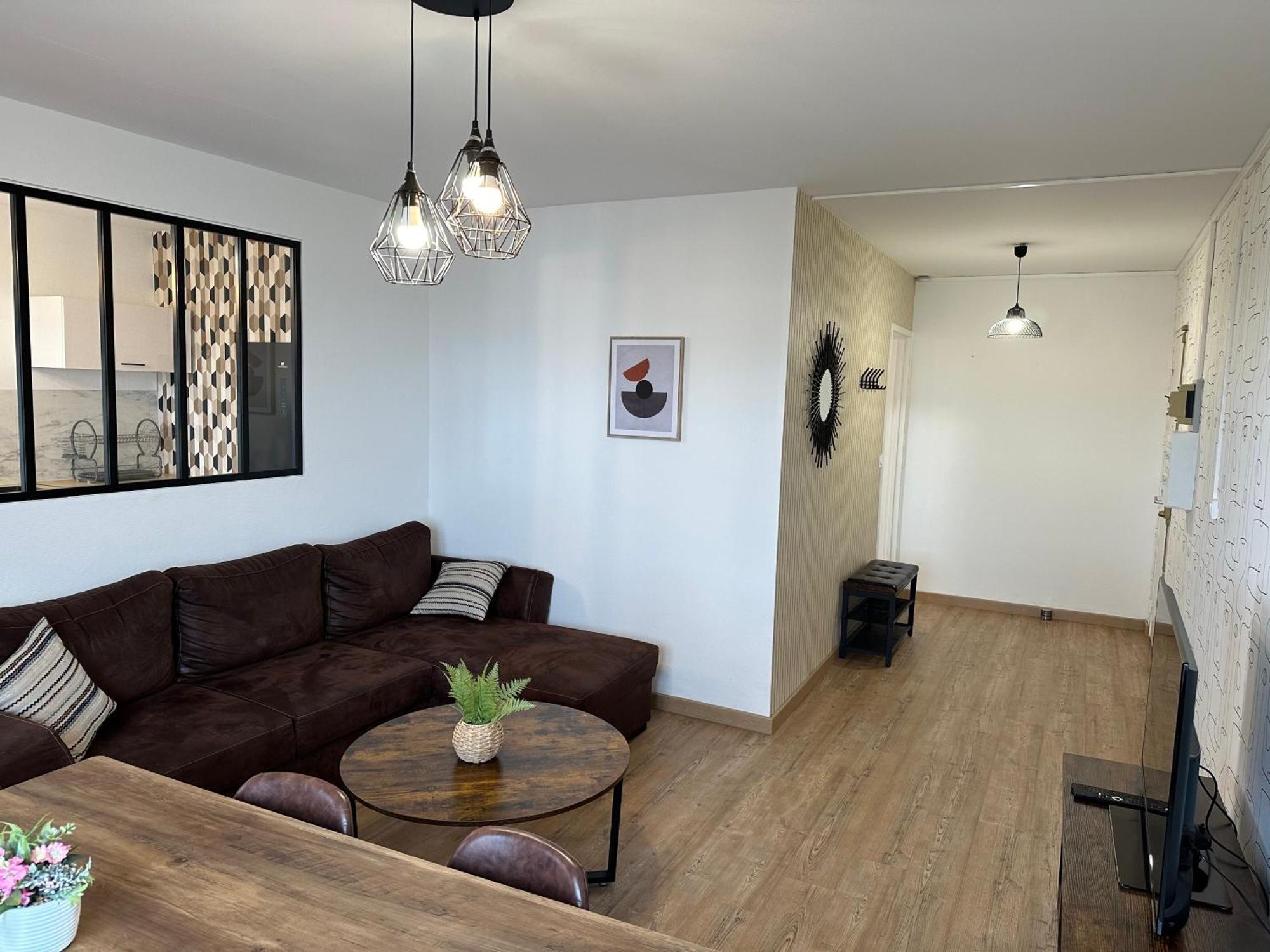 Le Grand Parc 13 - 2 Chambres - Wifi - Parking Châteauroux Dış mekan fotoğraf